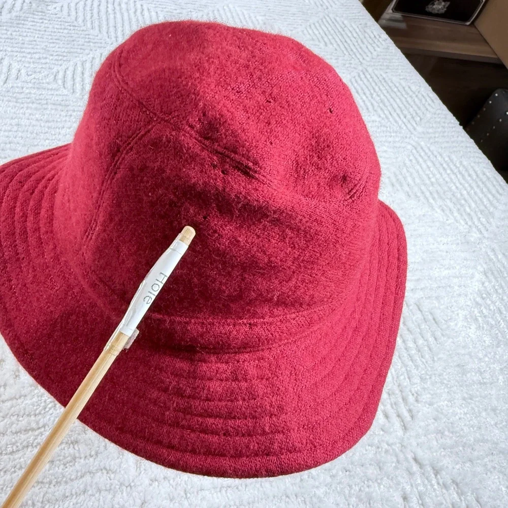 Saks Fifth Avenue Vintage Wool Bucket Hat Women's Red Felted Boho Cloche Cozy